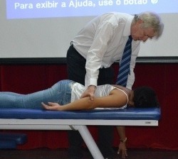 Ceuma recebe o palestrante em Osteopatia, Prof. Phillipe Manuard