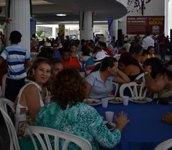 Família Ceuma se confraterniza em clima de felicidade e união