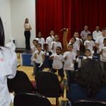 Coral Melodia com as Mãos, da Unidade de Educação Básica (U.E.B.) Maria Alice Coutinho