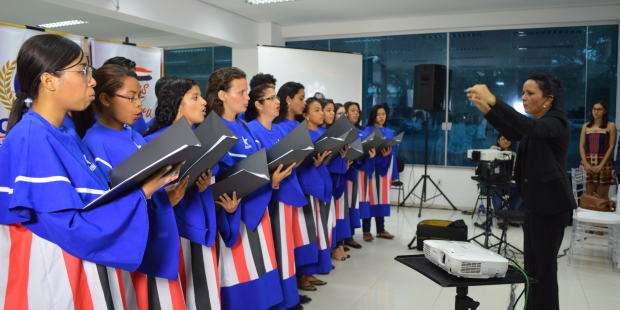 Apresentação do Coral da Universidade Ceuma