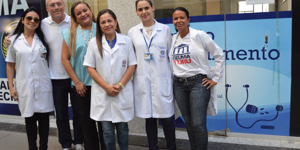 Uma equipe de enfermeiras, juntamente com o médico Ivan Fiqueiredo, ficou de plantão durante toda a prova.